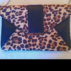 Brand New INC international concepts Luci Leopard Plint Clutch